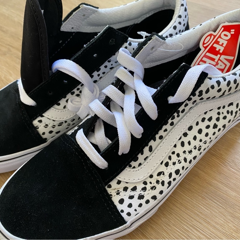 Vans Old Skool Dalmatian Low Tops White and Black - Picture 5 of 9